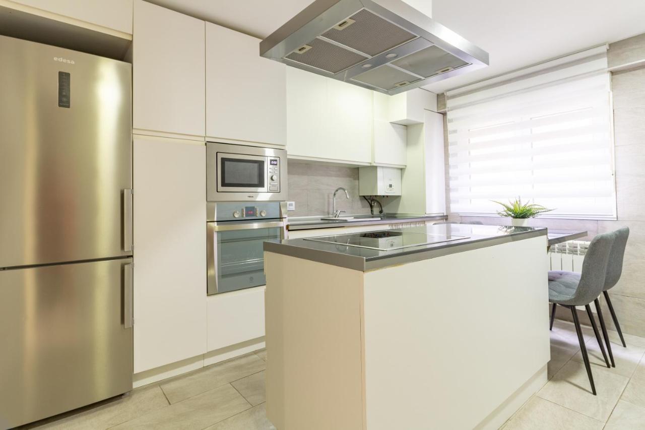 Ah King Size Apartment Vut5461As Oviédo Exterior foto