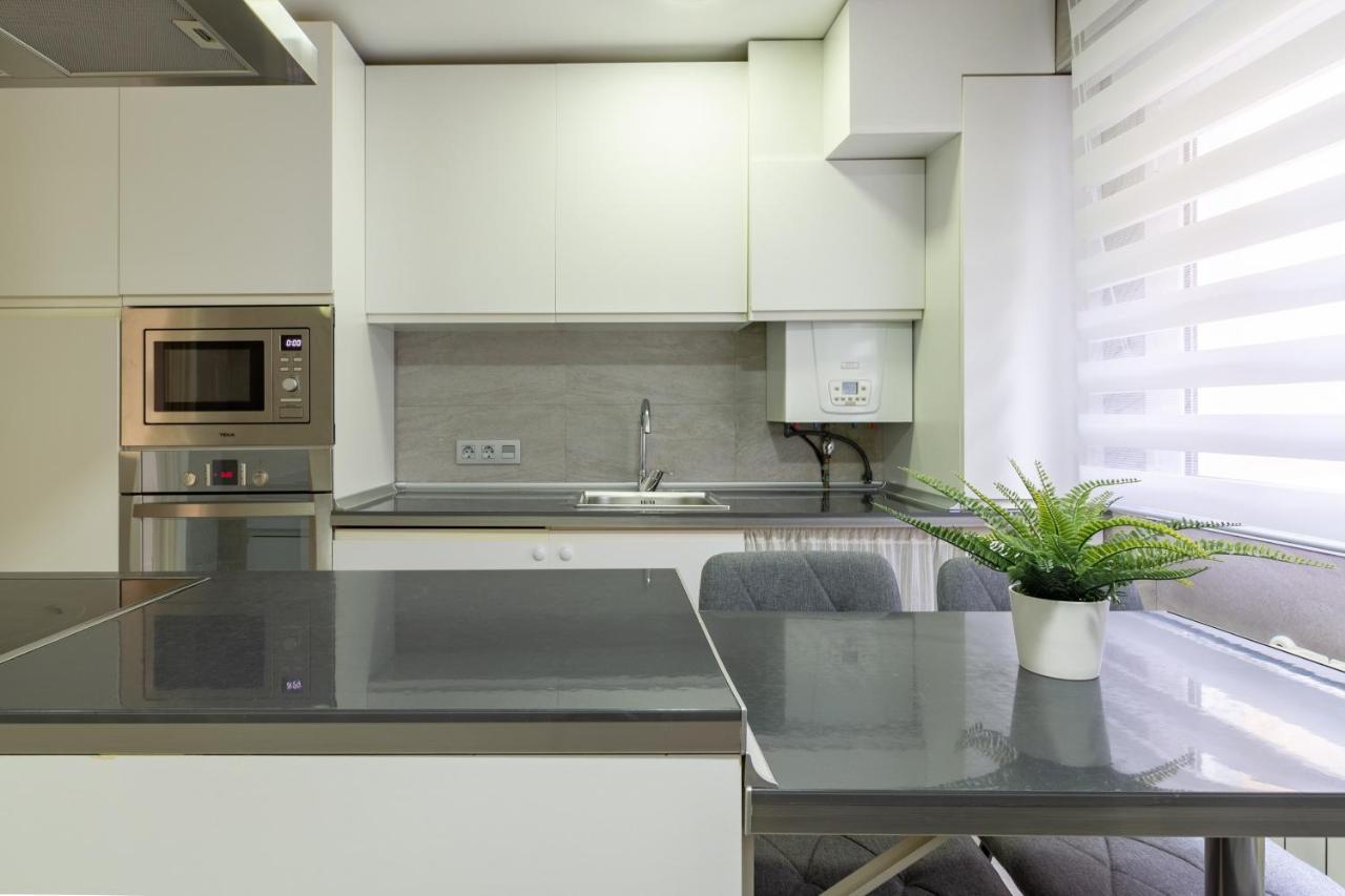 Ah King Size Apartment Vut5461As Oviédo Exterior foto
